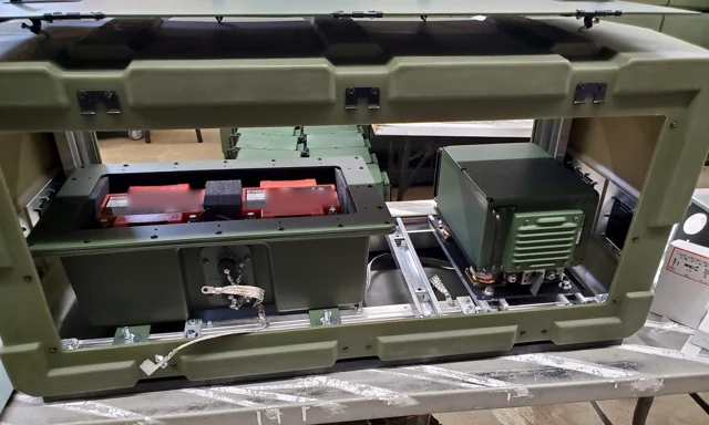 Very high frequency (VHF) tactical systems — equipment and installation detail